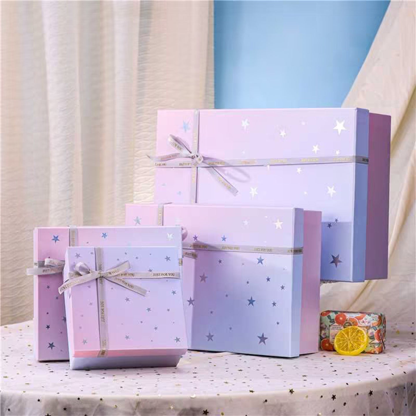 Bow Gradient Star Gift Box