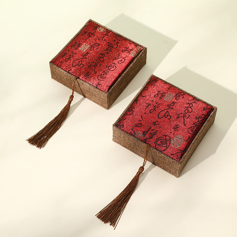 Chinese Calligraphy Brocade Jewelry Gift Box with Tassel