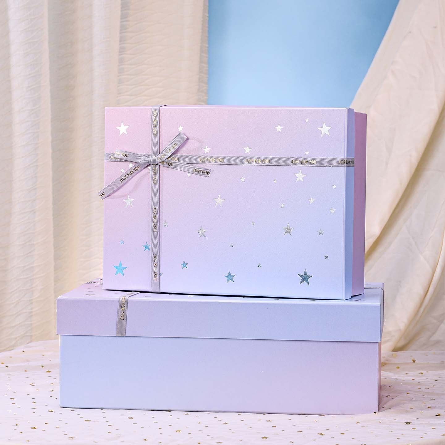 Bow Gradient Star Gift Box