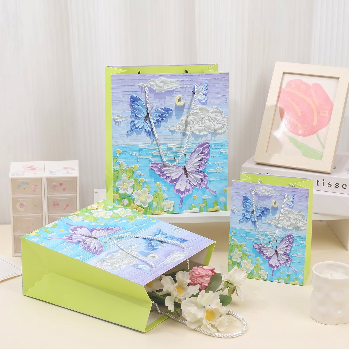Butterfly & Cloud Sea Oil Painting Gift Bag