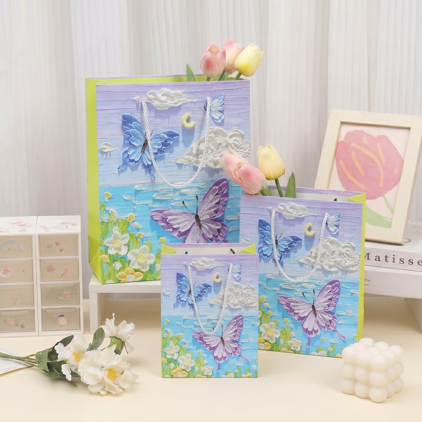 Butterfly & Cloud Sea Oil Painting Gift Bag